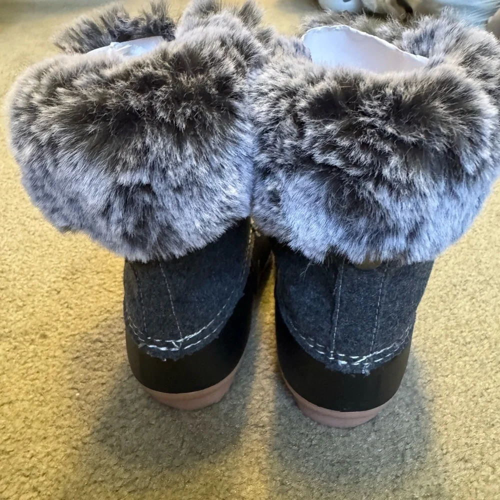 Report Footwear Ulisses Women's Gray Fur-Lined Boots Sz 6
